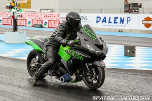 20160043