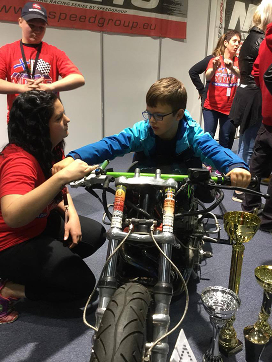 14923042_10209618321047650_540